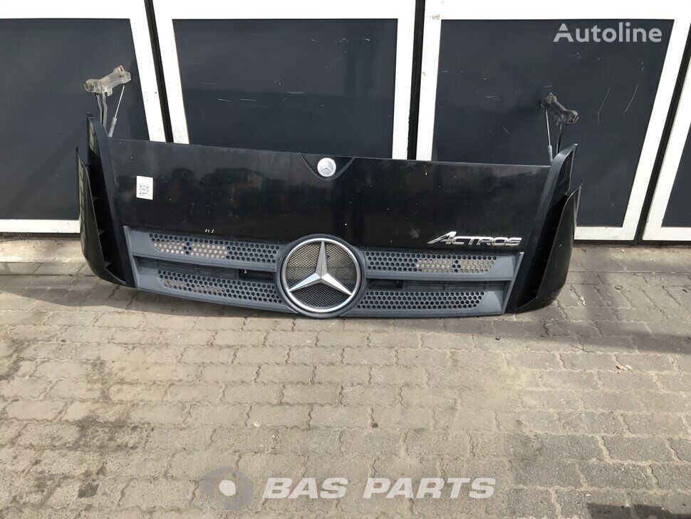 Mercedes-Benz Actros MP4 9607500318 parrilla de radiador para camión