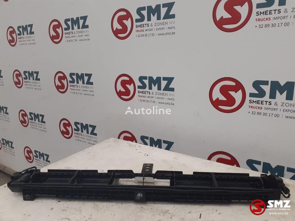 radiatoriaus grotelės Mercedes-Benz Occ ventilatorkap A9605001816 sunkvežimio