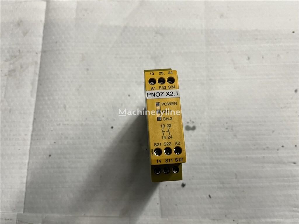 Pilz Pnoz X2.1 relay for industrial equipment