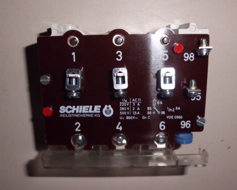 مرحل Schiele SRS 25 Motorschutzrelais لـ المعدات الصناعية - Machineryline