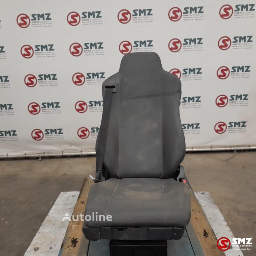 مقعد IVECO Occ bijrijdersstoel 504237375 لـ الشاحنات - Autoline