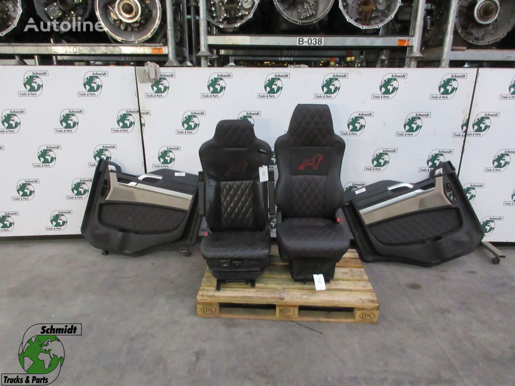 сиденье MAN 81.62307-6531// 81.62307-6558 LEEREN STOELEN SET TGS TGS EURO 6 для грузовика