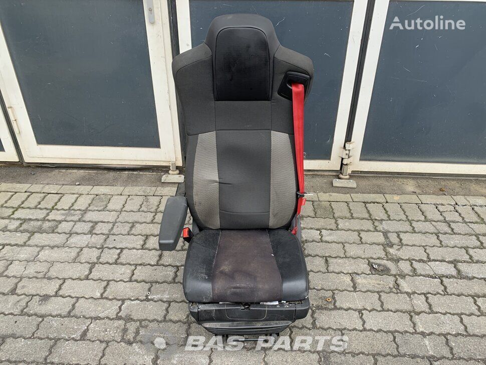 Renault 7421876207 sēdeklis paredzēts Renault kravas automašīnas