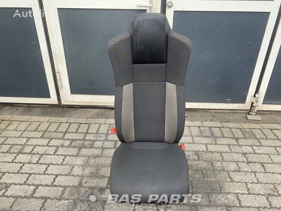 Renault 7482514839 sēdeklis paredzēts Renault kravas automašīnas