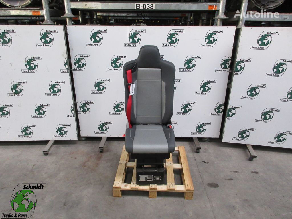 Renault T-SERIE BIJRIJDERSTOEL EURO 6 7482269090 seat for truck