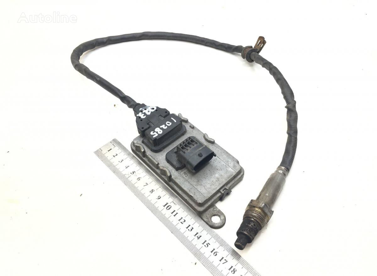 Senzor NOx sensor for Volvo 7422827993 / 22219283 / 22315990 / 22827993 / 21984358 / 201567736 / 21387788 / 20873395 / 20873117 / 20751663 / 21567736 / 85023781 / 85029781 truck