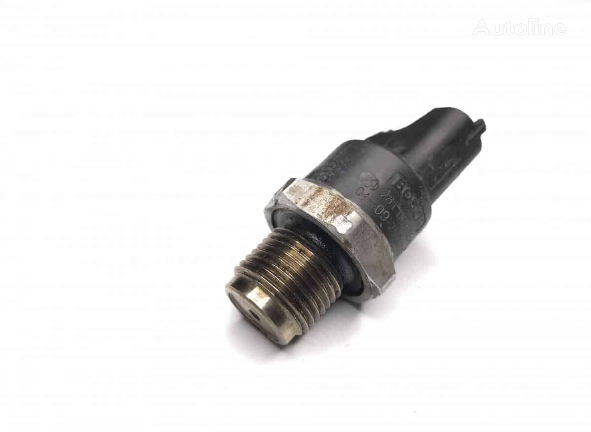 Senzor de presiune combustibil sensor for MAN – Coduri: 5127421-0178, 5127421-0229, 5127421-0230, 5127421-0236, 7420792328, 504152959 truck