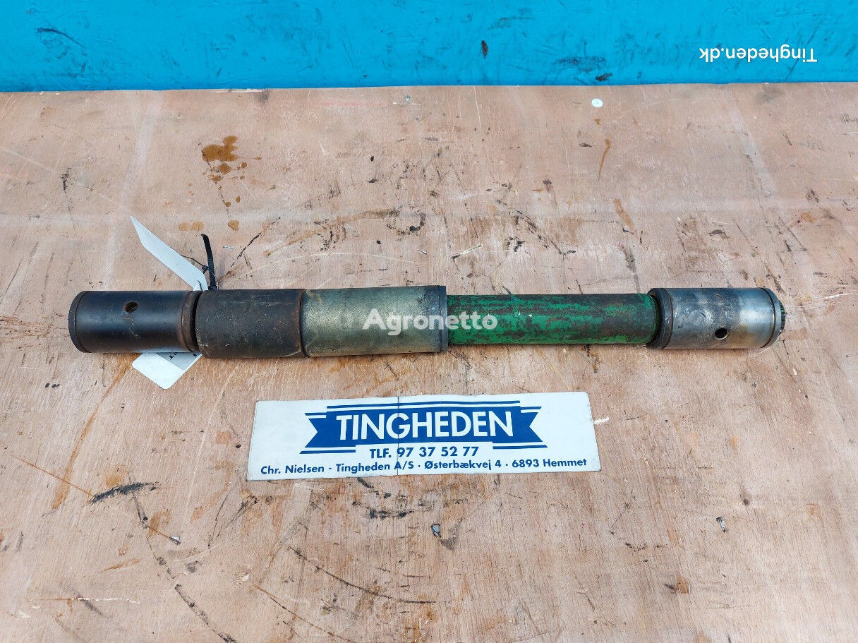 H215085 shaft for John Deere T660i grain harvester