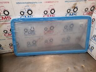 Ford 600, 700 Ser 2600, 3600, 4600, 6600, 5600 Q Cab Rear Window Glas 83909853, 1444 Seitenscheibe