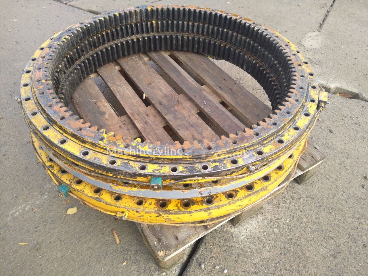 Εκσκαφέας Liebherr 902,912,922,904,912 για περιστρεφόμενο έδρανο - Machineryline