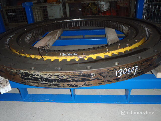 Fiat-Hitachi Rothe Erde 062.40.1410.001.04.1523 10057902 slewing ring for Fiat-Hitachi FH300LC excavator - Machineryline