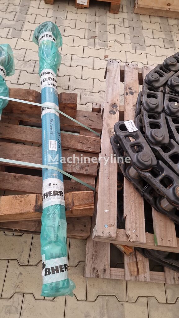 PISTON ROD Liebherr R321; R902; R904; R914; R918 9064707 para excavadora - Machineryline