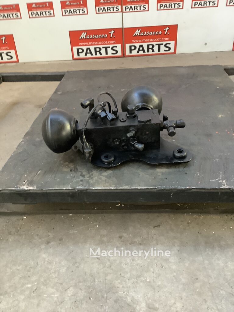 SERVOCOMANDI PER HITACHI ZW250-6 for Hitachi excavator - Machineryline