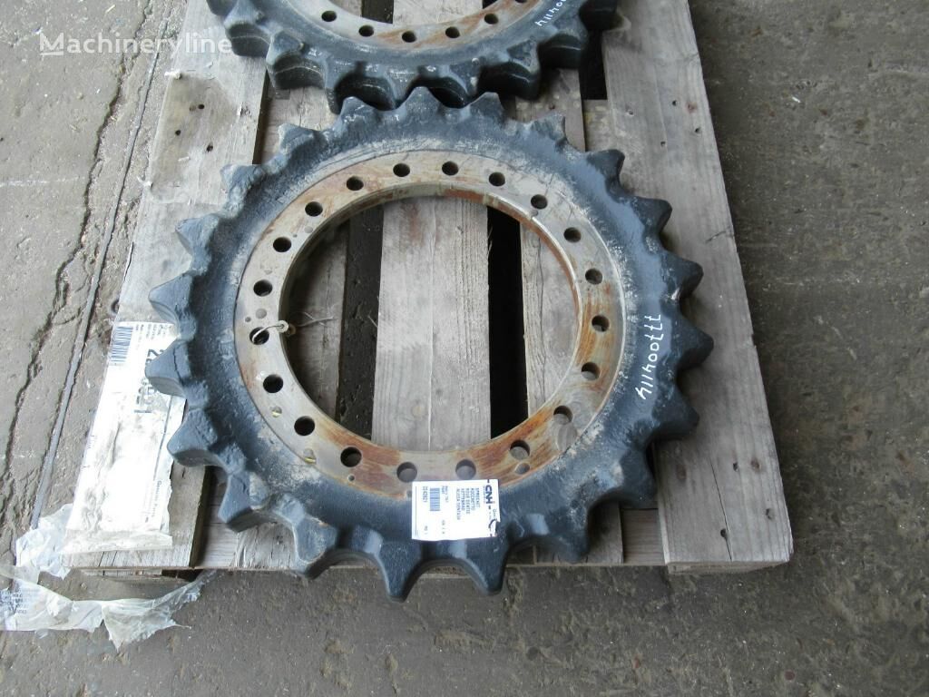 CNH 2243921 2243921 sprocket for L10.5 RH5.5 RH6 RH6-20 RH6-22 RH6.5 RH8.5 excavator