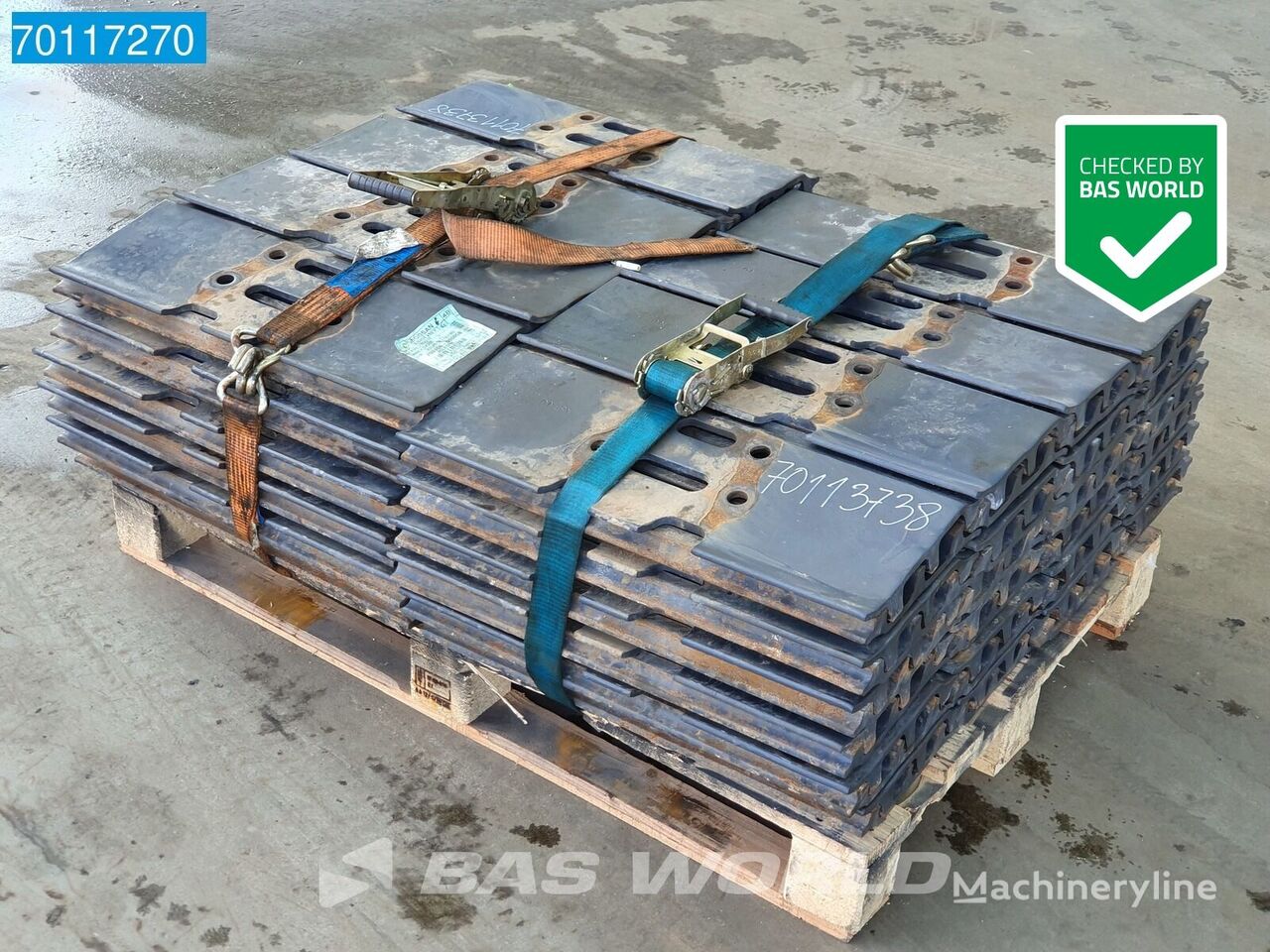 chenille en acier Doosan DX300 Track New unused tracks - triple grousers - DX300 pour excavateur