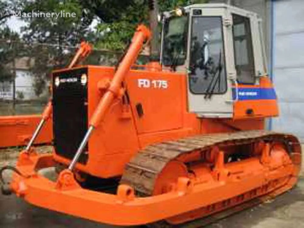 sistemul hidraulic motor sau cabină tērauda kāpurķēde paredzēts Fiat-Hitachi FD175  buldozera