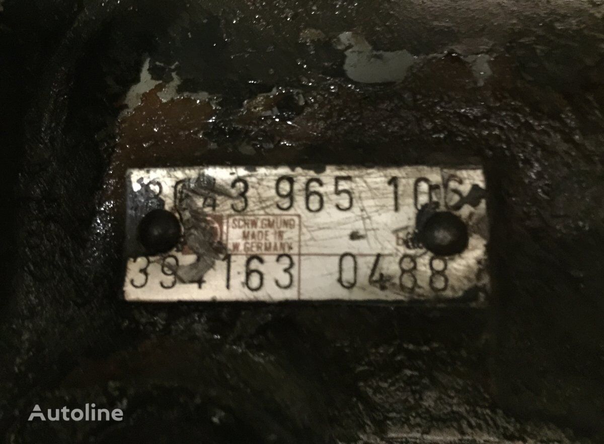 Volvo FL, FL6, FL7, FL10, FL12, FS718 (1985-2005) çekici için ZF FL617 (01.85-12.00) 8043965106 direksiyon kutusu