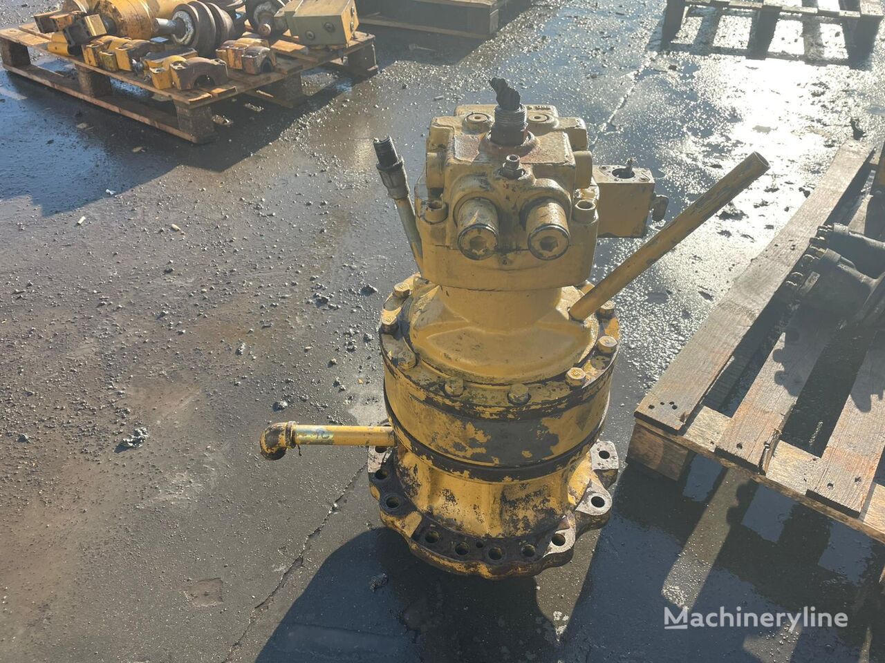 swing motor for Caterpillar 312B, 315 B excavator