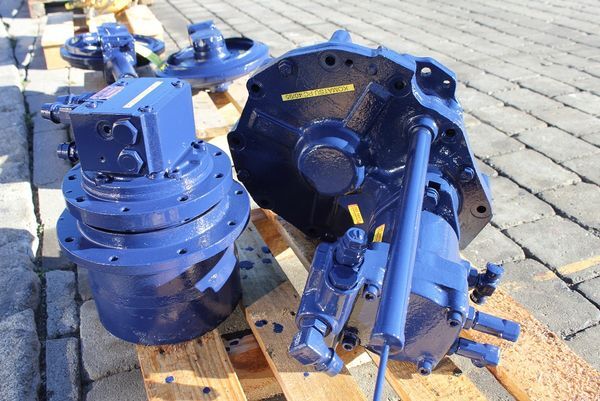 Motor de giro para Komatsu PC 40  miniexcavadora - Machineryline