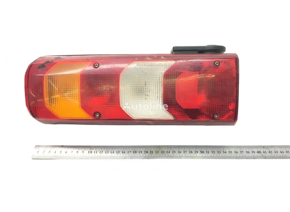 stopuri Lampa spate dreapta pentru camion Mercedes-Benz A0035441003 / A0035441803 / A0035446303