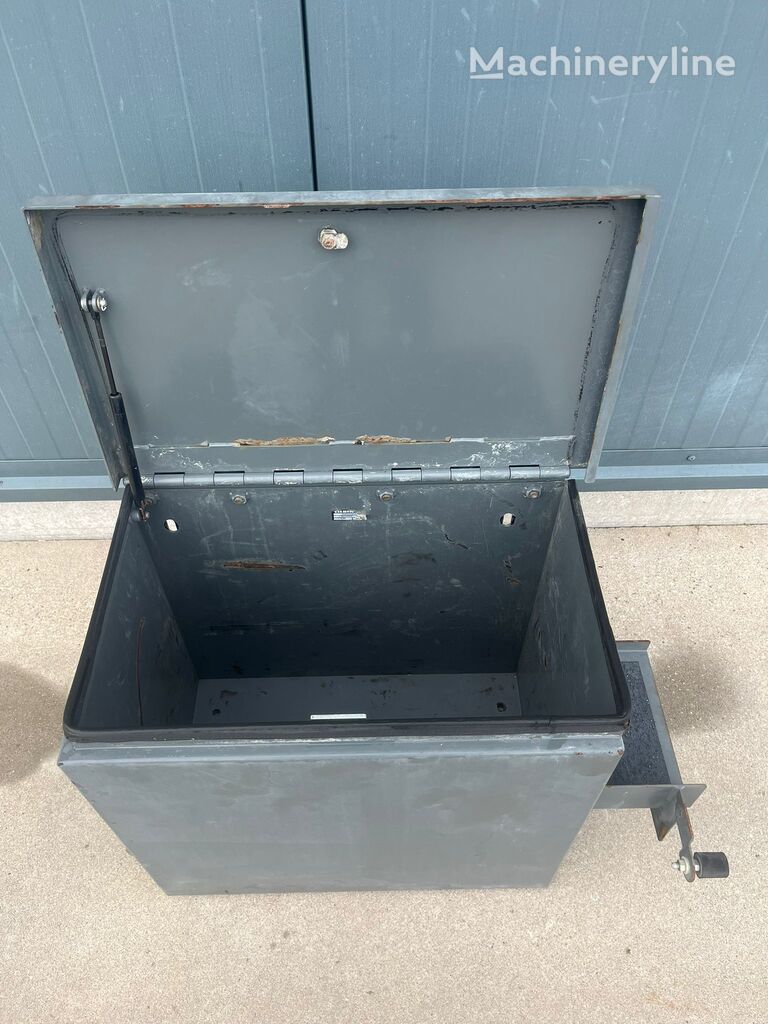 Liebherr / Toolbox 94033909 tool box for Liebherr