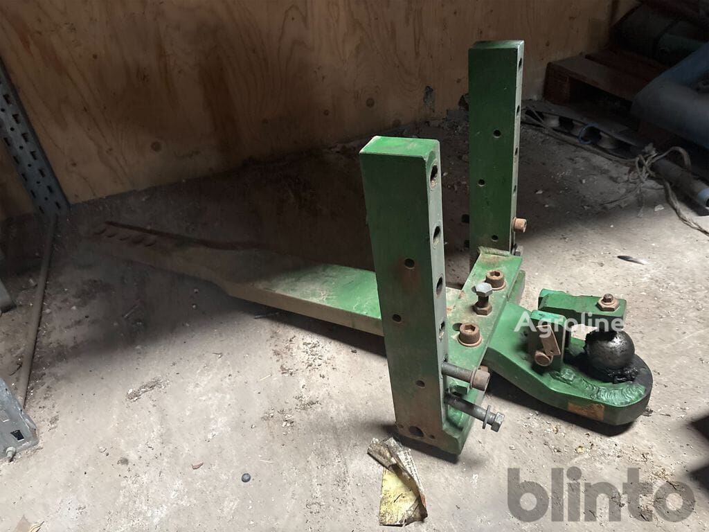 Bovlund tow bar for John Deere 8R wheel tractor - Agroline
