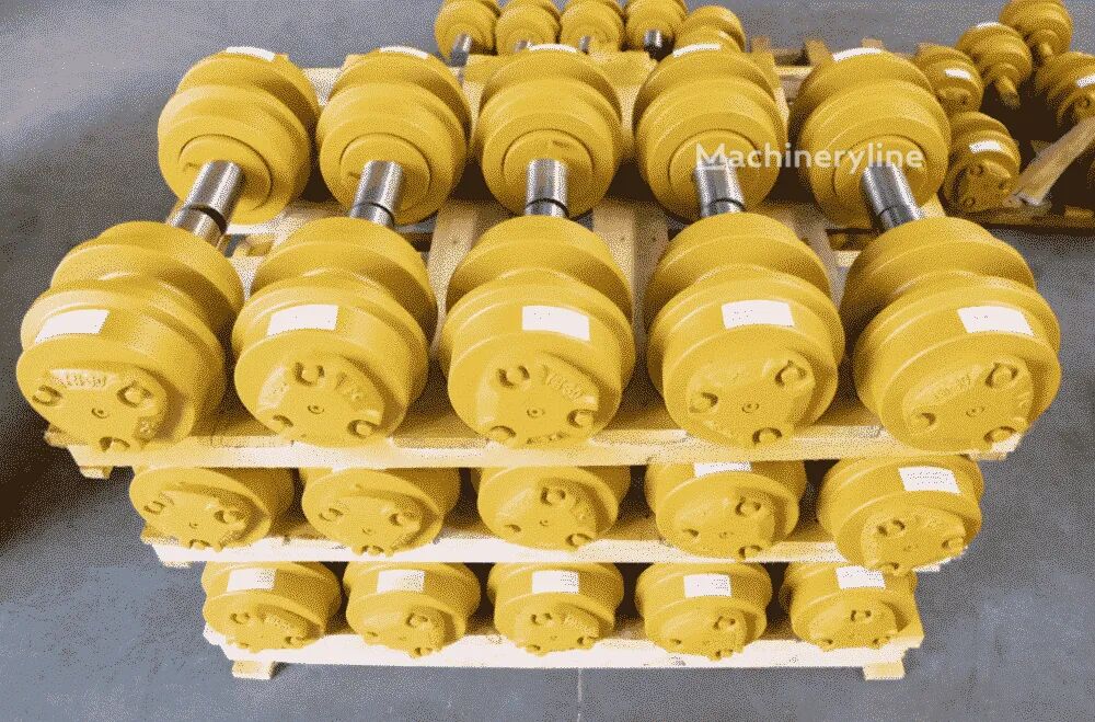Galet inférieur Role de Rulare pentru pour matériel de TP Caterpillar à vendre | Machineryline CD Galet inférieur Role de Rulare pentru pour matériel de TP Caterpillar - Machineryline