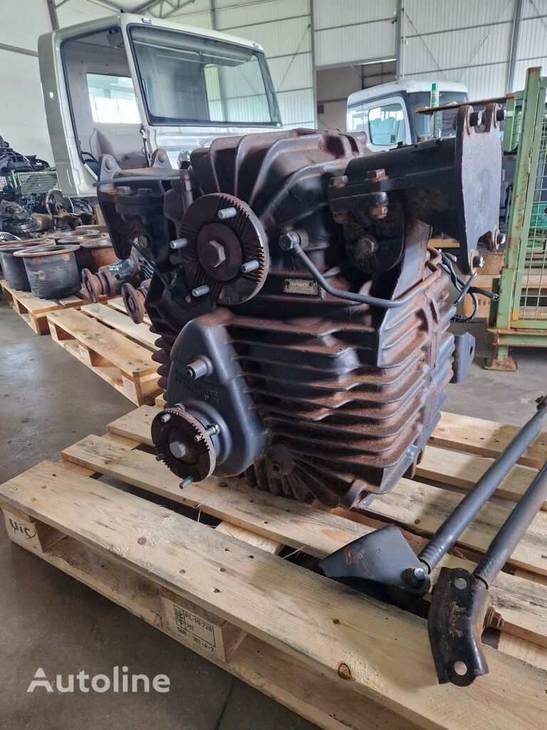 Mercedes-Benz Tussenbak Transfer Case Verteilergetriebe Zwischengetriebe MP1 M Verteilergetriebe-Gehäuse für Mercedes-Benz Tussenbak Transfer Case  Verteilergetriebe ZwischengetriebeSkrzynia Rozdzielcza Mercedes Benz MP1 MP2 MP3 VG2400  LKW