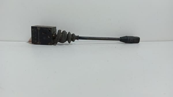 understeering switch for Renault AE/MAGNUM/PREMIUM/MIDLUM/MAJOR/MIDDLE/KERAX truck