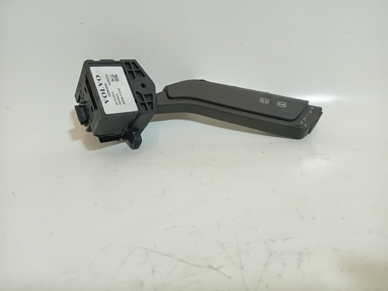 22065598 understeering switch for Volvo FH (4) 09/2012 truck - Autoline