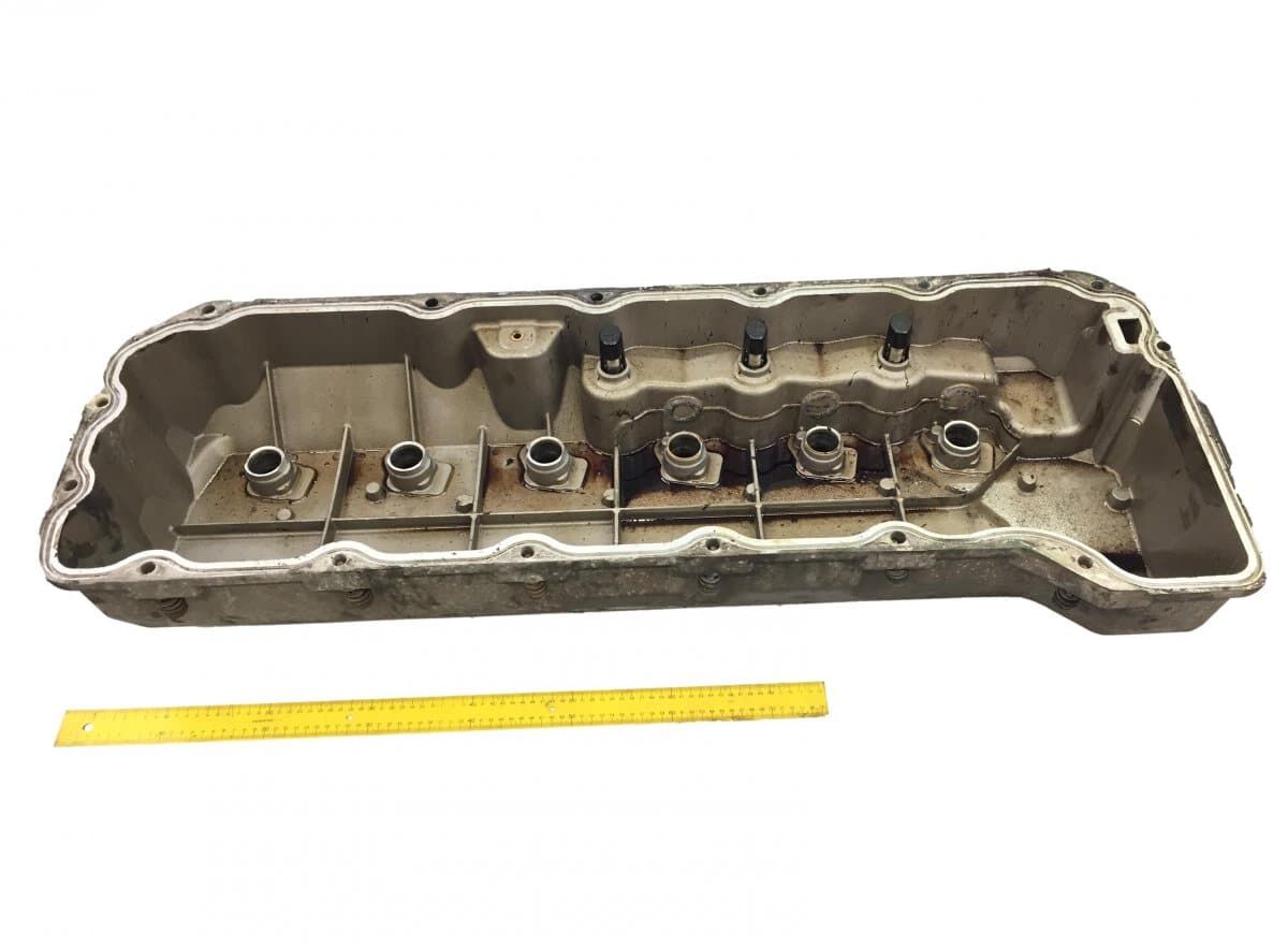 valve cover for Volvo truck