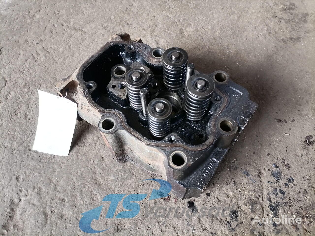 клапанная крышка Scania Cylinder head 1522193 для тягача Scania P380