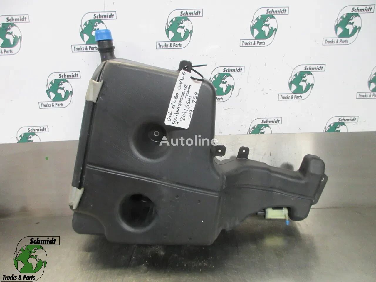 Réservoir de lave-glace DAF RUITEN SPROEITANK XF 410 450 480 530 EURO 6 2046541 pour camion à vendre | Autoline CA Réservoir de lave-glace DAF RUITEN SPROEITANK XF 410 450 480 530 EURO 6 2046541 pour camion - Autoline