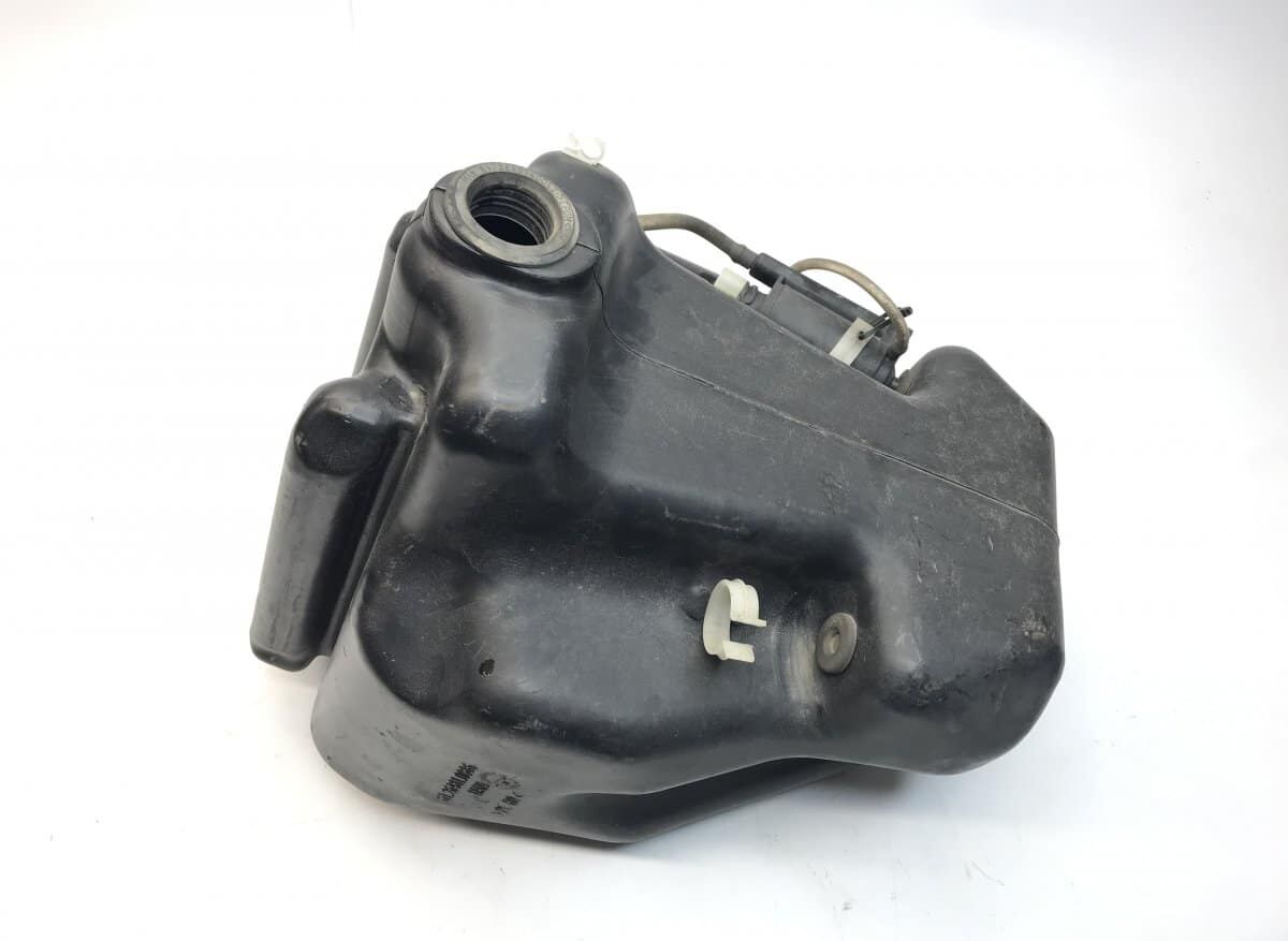 Vas pentru spălarea parbrizului MAN (Coduri: 8126481-0085, 81264 washer fluid tank for truck