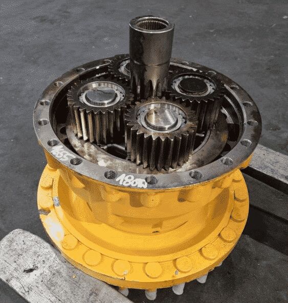 wheel hub for New Holland W270 wheel loader