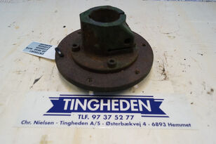 wheel hub for John Deere 9540 WTS grain harvester