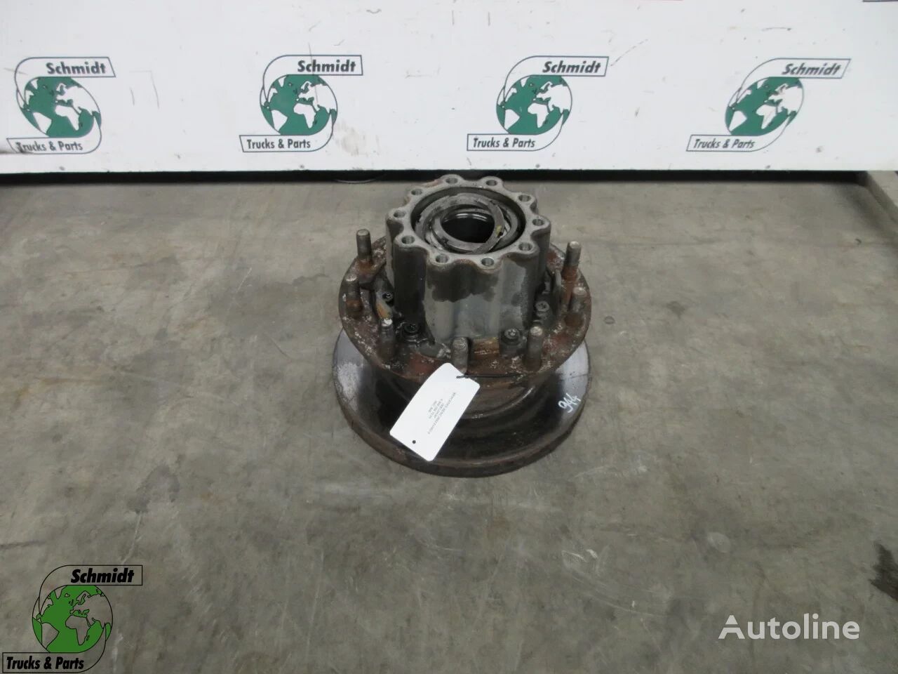 Mercedes-Benz A 960 356 18 01 // A 946 356 02 01 WIELNAAF MERCEDES 2542 EURO 6 wheel hub for truck