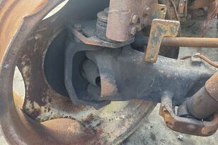 Valtra Moyeu d'essieu avant droit complet T215d 1437-090626-15491384158901 pour tracteur &agrave; roues