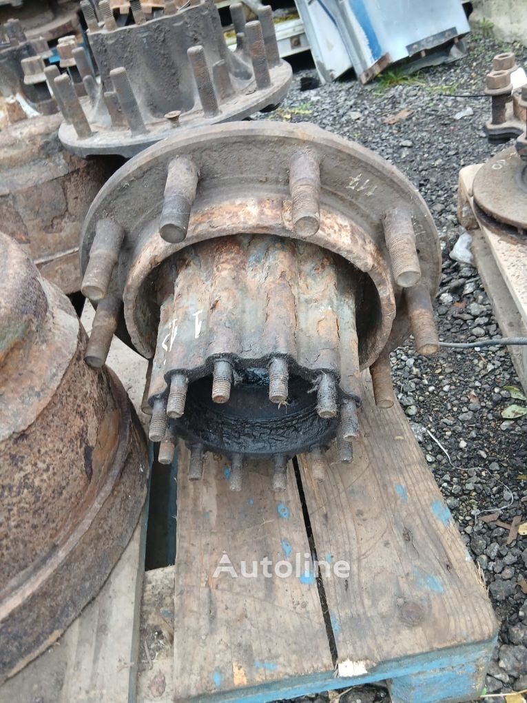 Moyeu Volvo 1084053 pour camion Volvo FH12, FH16, NH12, FH, VNL780 (1993-2014) - Autoline
