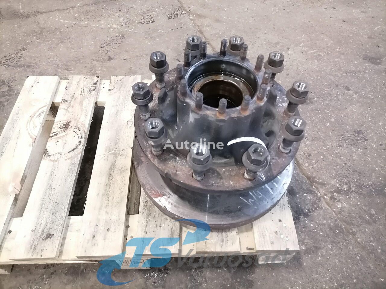 τράκτορας Volvo FH για πλήμνη τροχού Volvo Volvo truck with wheel hub 21881391