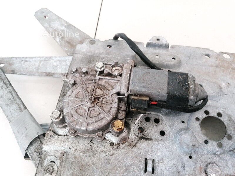 Klaasitõstuk Window Motor - FRONT LEFT 0130821508 tüübi jaoks veoauto Volvo FH12 - Autoline