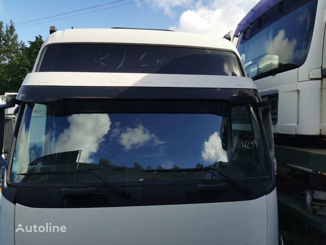 25714 wiper trapeze for Volvo FH | 05 truck