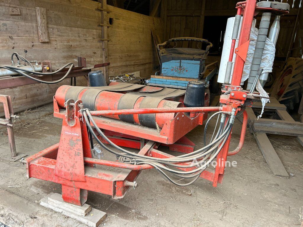 آلة تغليف البالات المربعة Kverneland - Agroline