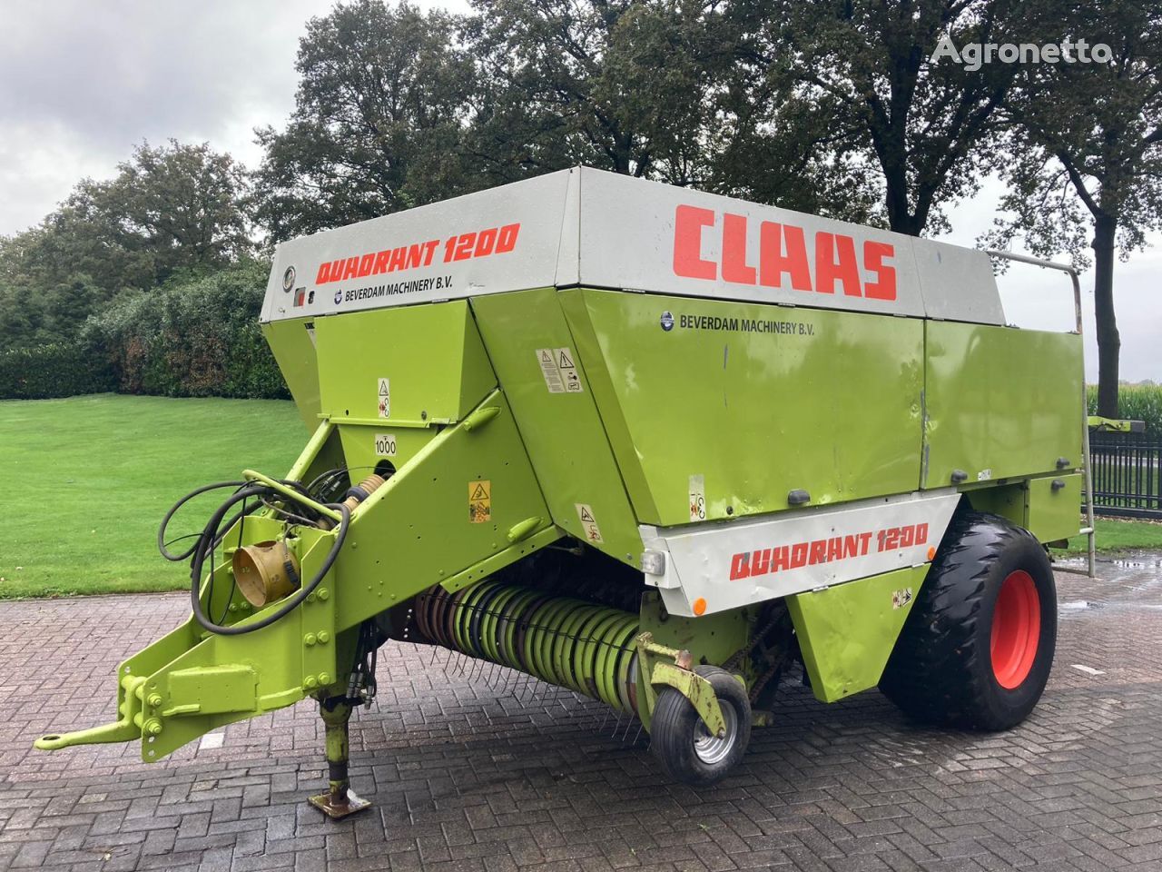 pressa quadra Claas Quadrant 1200