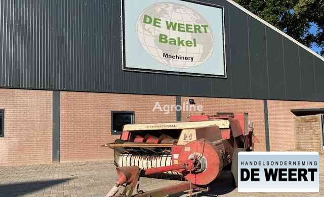 International 440 square baler - Agroline