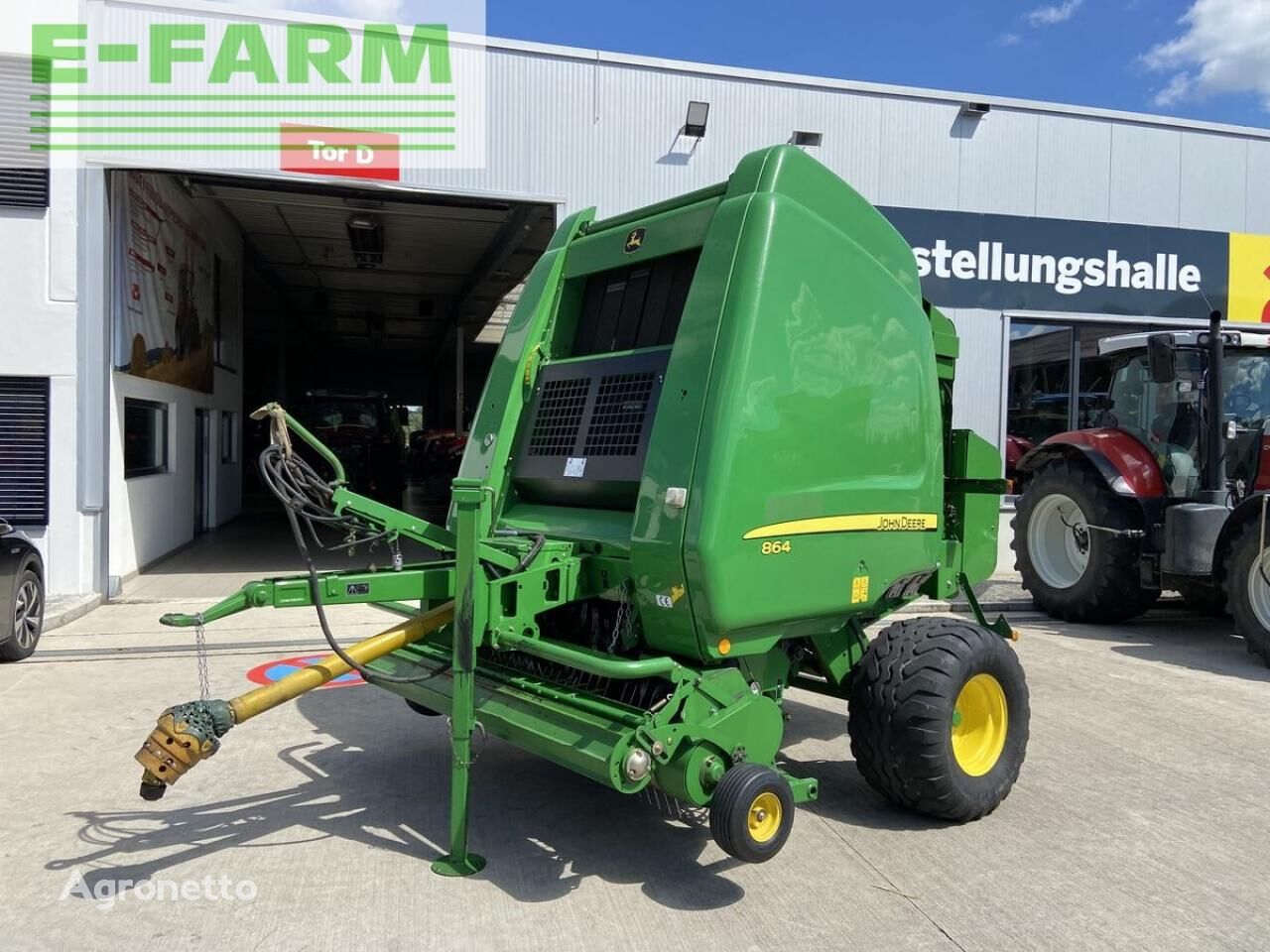 presse à balles carrées John Deere 864