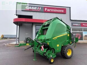 presse &agrave; balles carr&eacute;es John Deere v461m