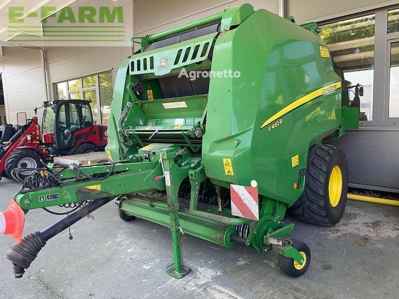 преса за четвртасти бали John Deere v461r