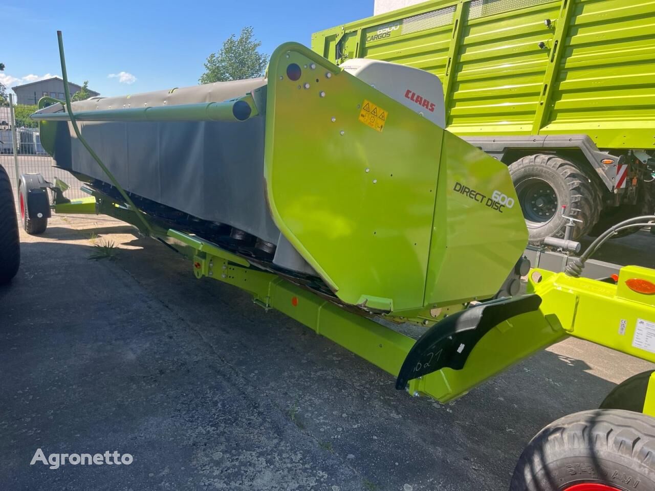 Claas Direct Disc 600 slåmaskin som bare skjærer av aksene