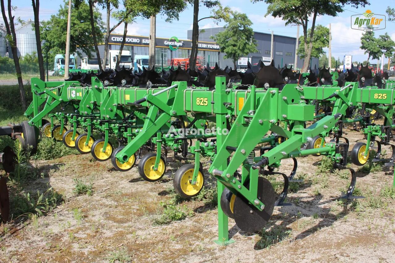 стерньовий культиватор John Deere 825